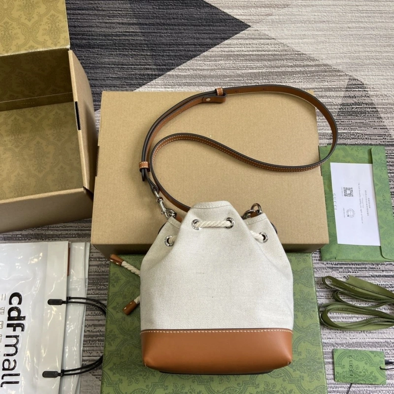 Gvc*1 bucket bags 4011h-0068