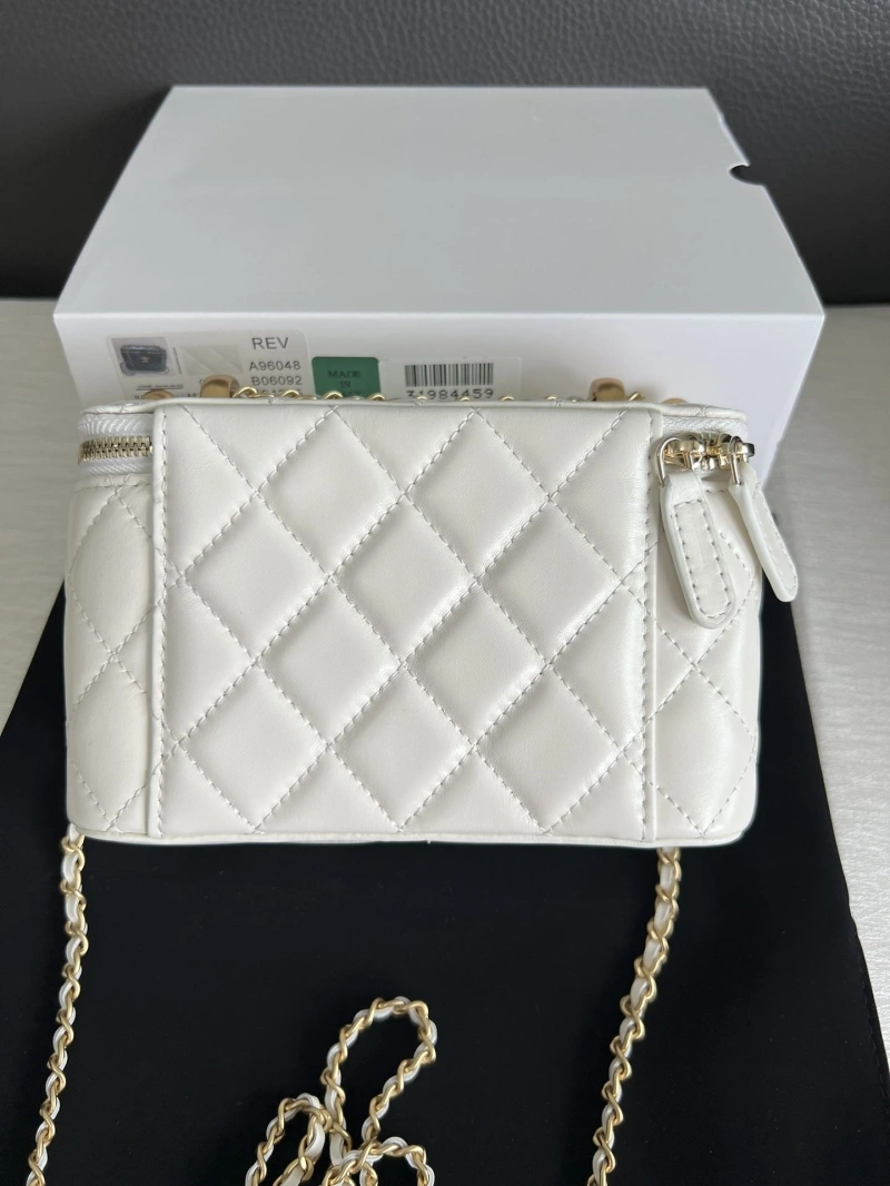 Ch**el cosmetic bags 4017-0351