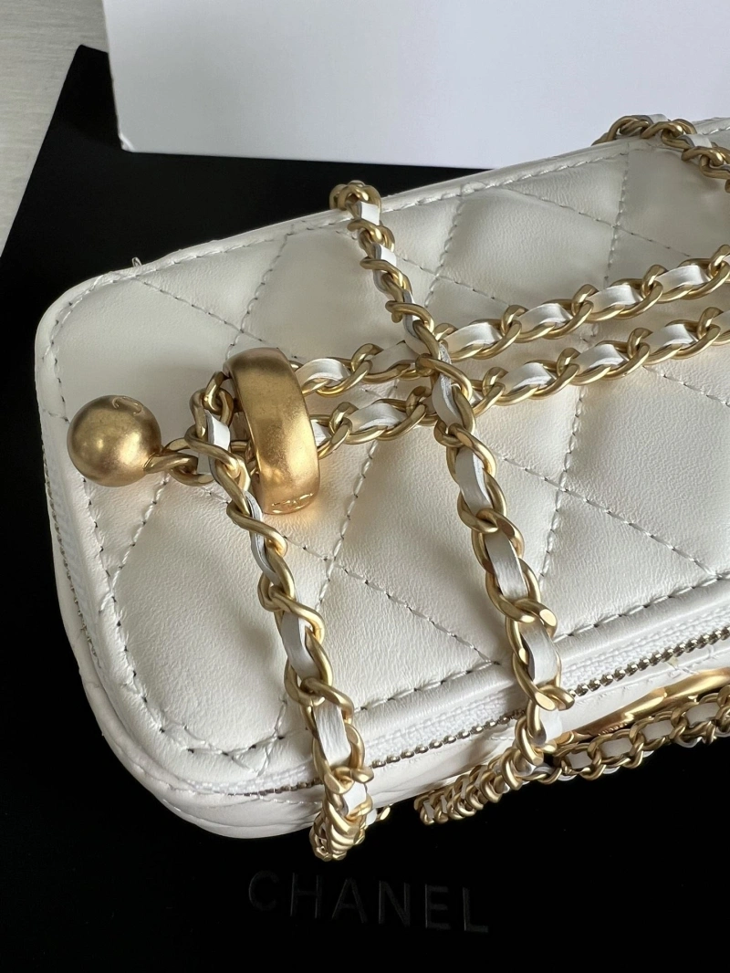 Ch**el cosmetic bags 4017-0351