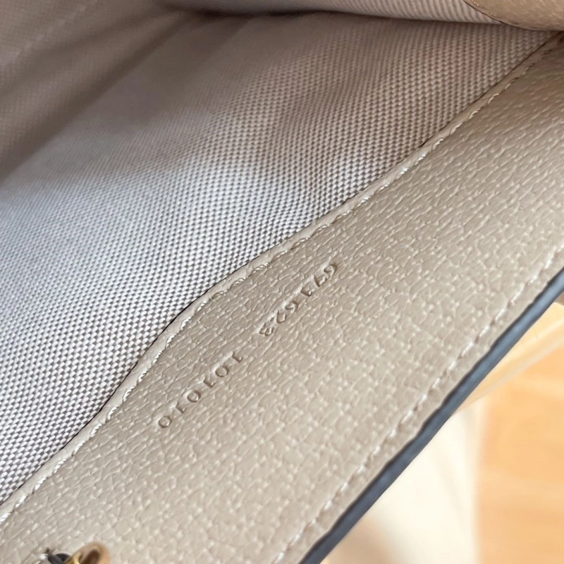 Gvc*1 top handle bags 4032-1126