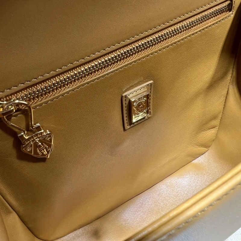 Gvc*1 satchel bags 4033-0061