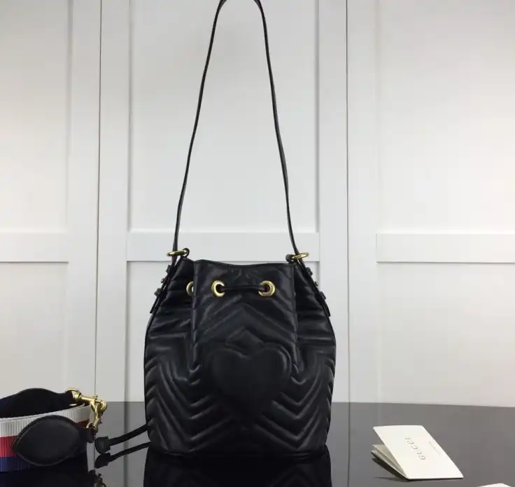 Gvc*1 bucket bags 4034h-0135