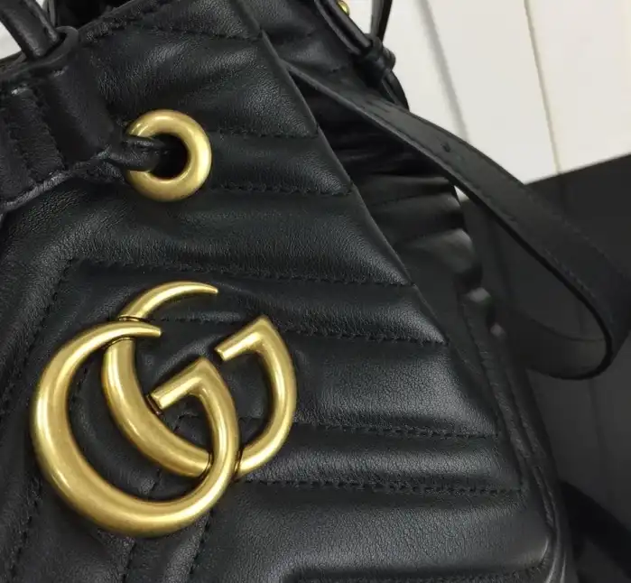 Gvc*1 bucket bags 4034h-0135