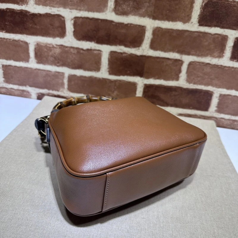 Gvc*1 top handle bags 4036c-0265
