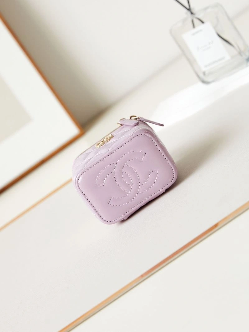 Ch**el cosmetic bags 4046g-0042