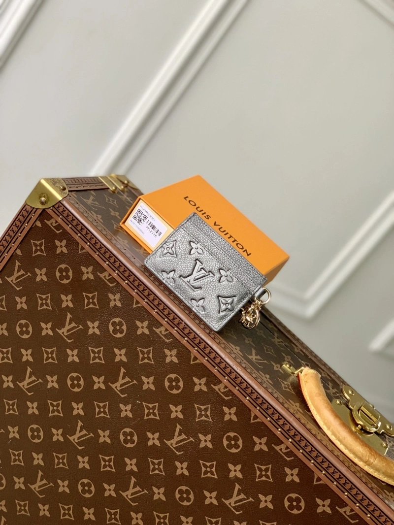 LV Wallets 4048A-0096