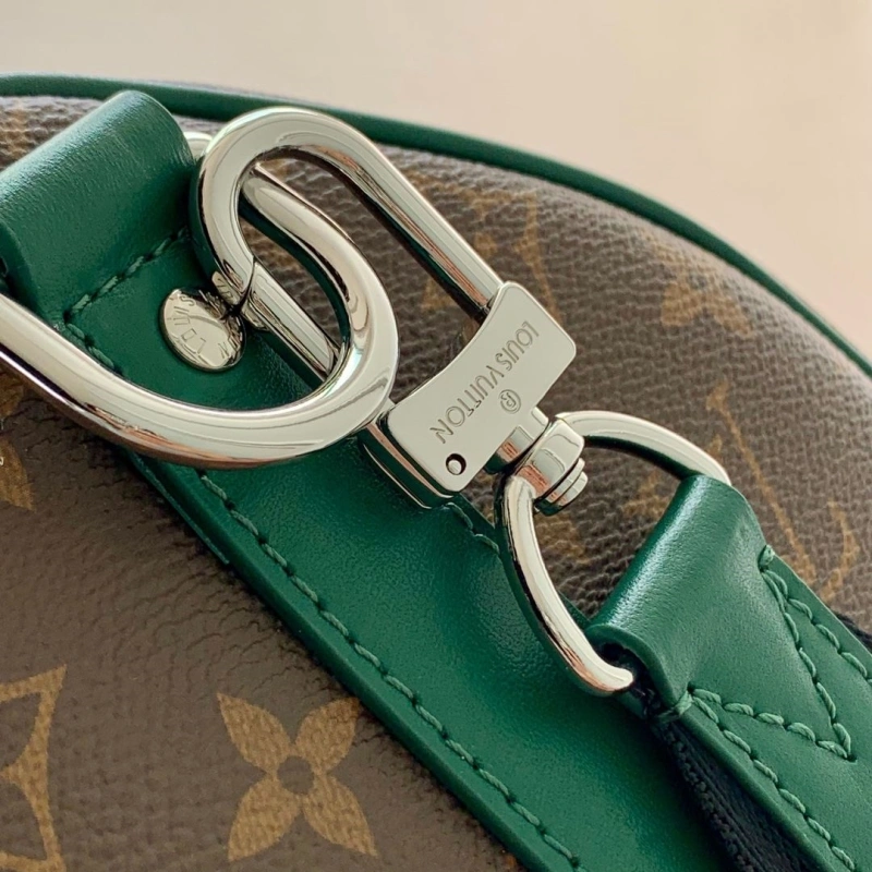 LV Travel Bags 4048A-0117