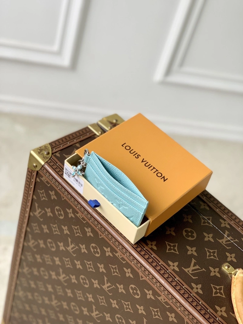 LV Wallets 4048A-0131