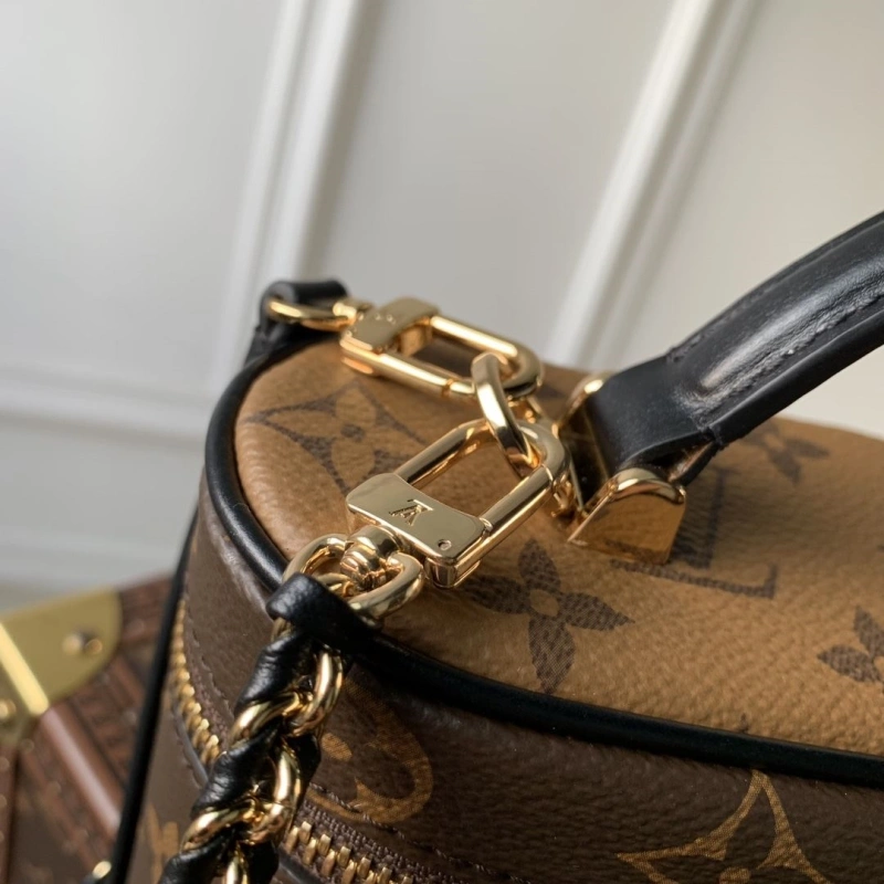LV Cosmetic Bags 4048A-0142