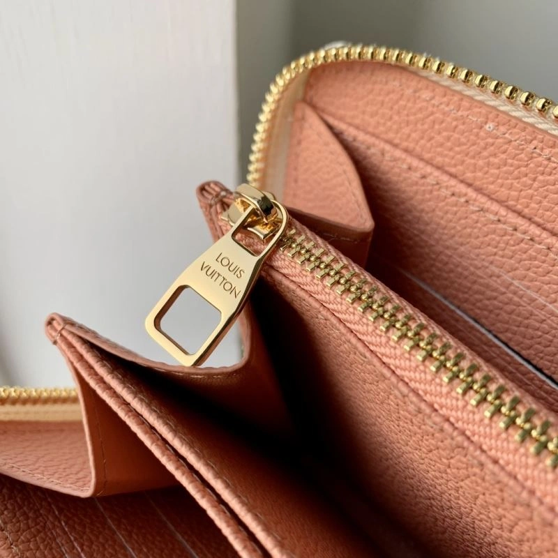 LV Wallets 4048F-0082