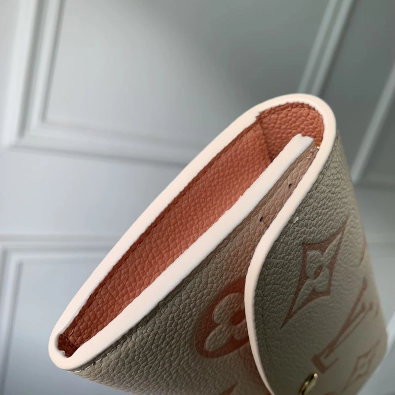 LV Wallets 4048F-0087