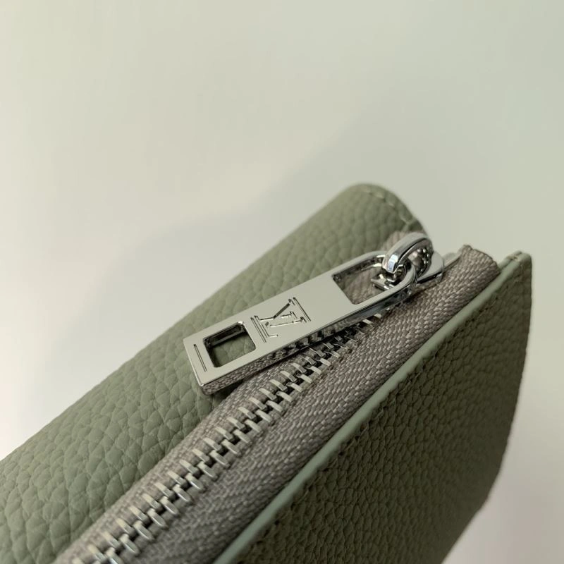 LV Wallets 4048F-0112