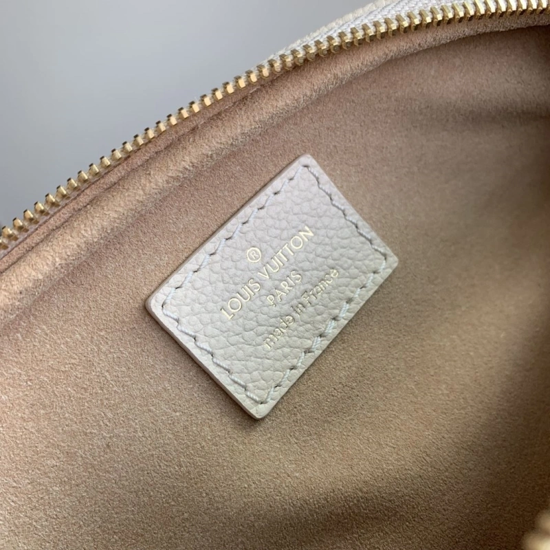 LV Cosmetic Bags 4048G-0044
