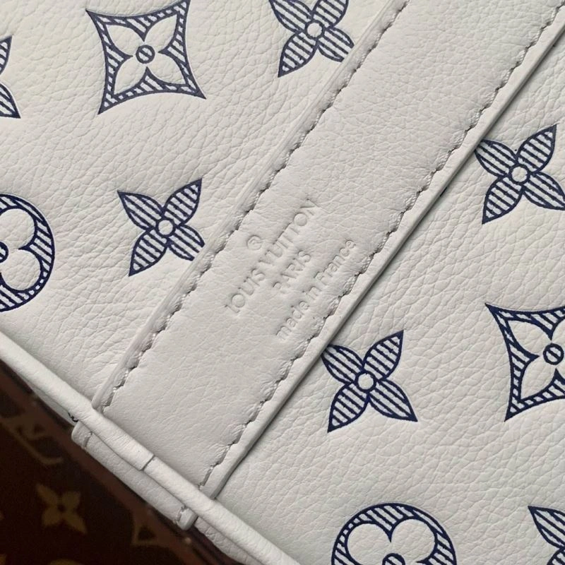 LV Travel Bags 4048H-0179