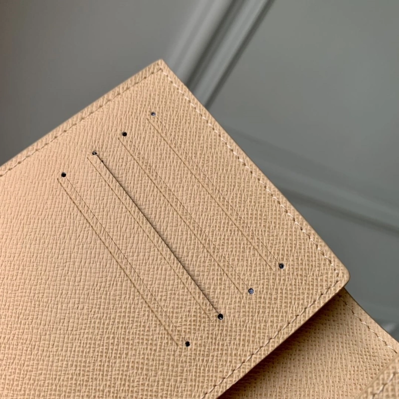 LV Wallets 4048I-0094
