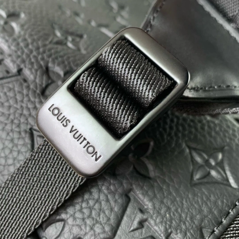 LV Backpacks 4048I-0220