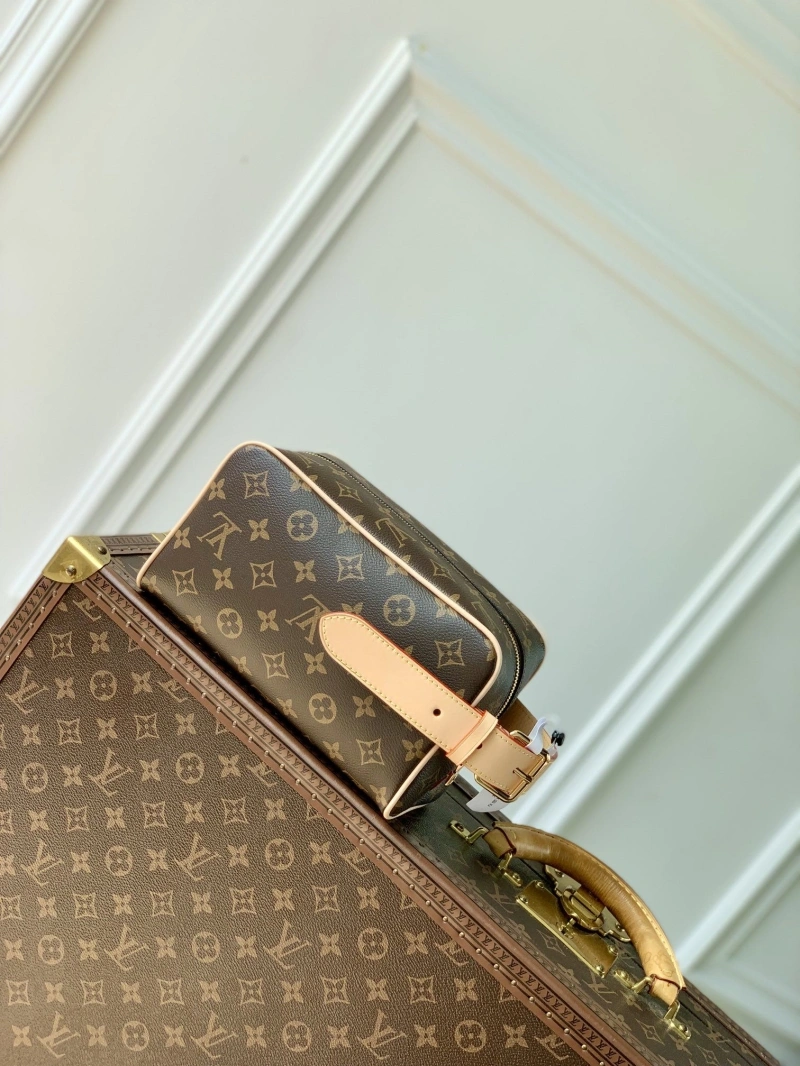 LV Cosmetic Bags 4048I-0389