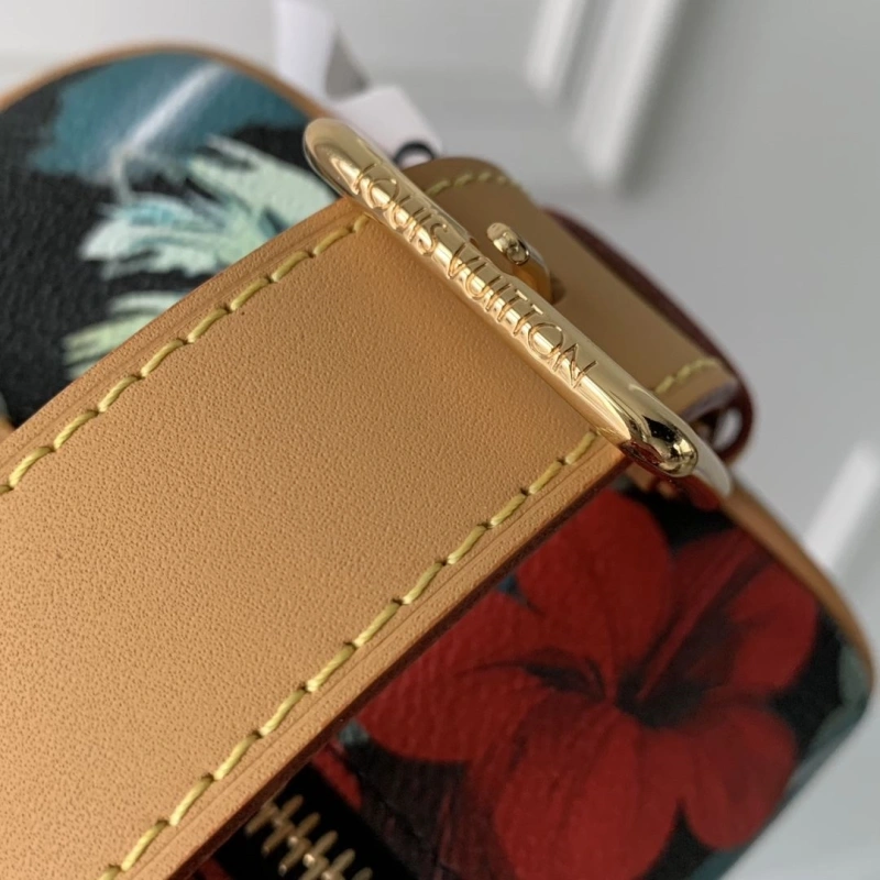 LV Cosmetic Bags 4048I-0465