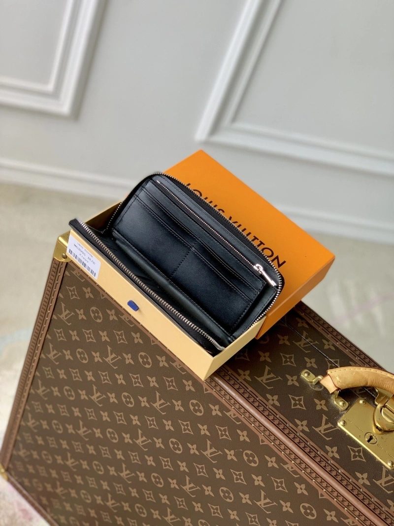 LV Wallets 4048I-0487