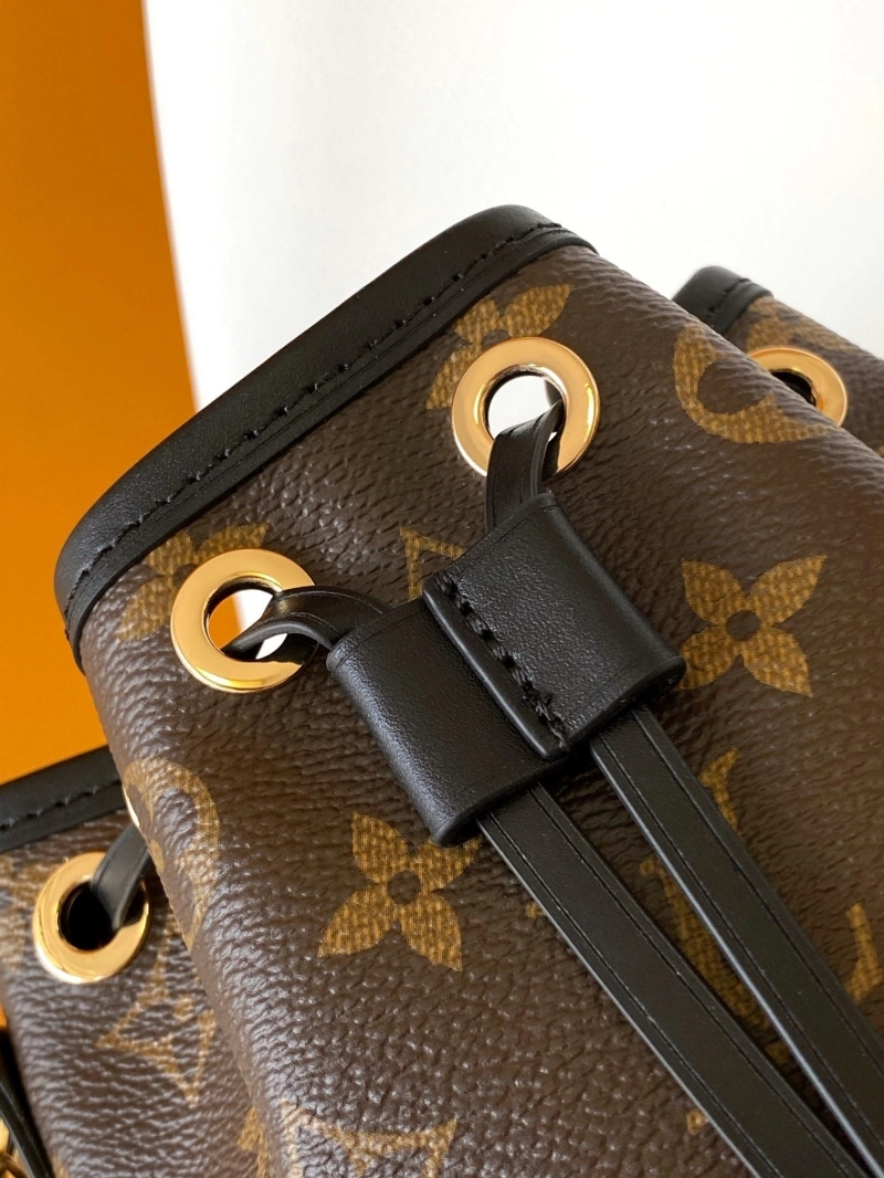 LV Bucket Bags 4056A-0071