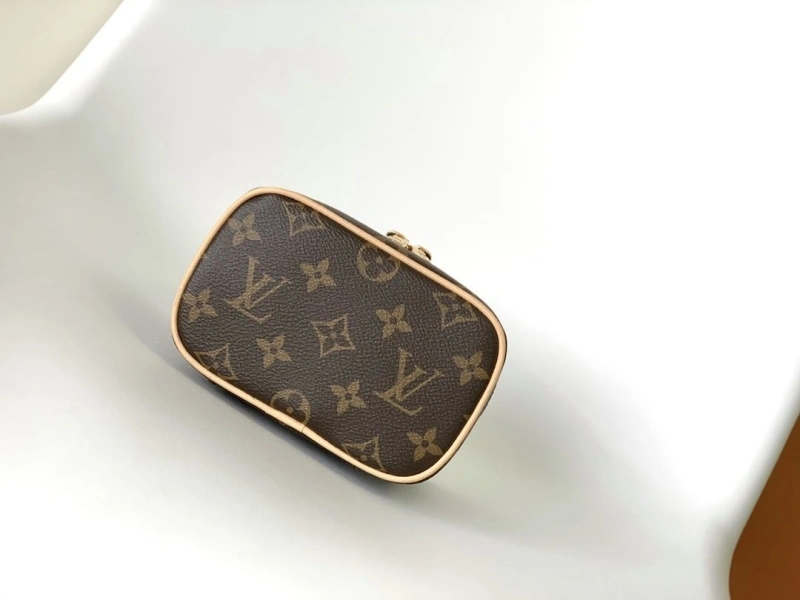 LV Cosmetic Bags 4056C-0065