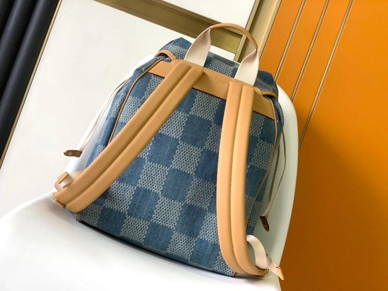 LV Backpacks 4056D-0403
