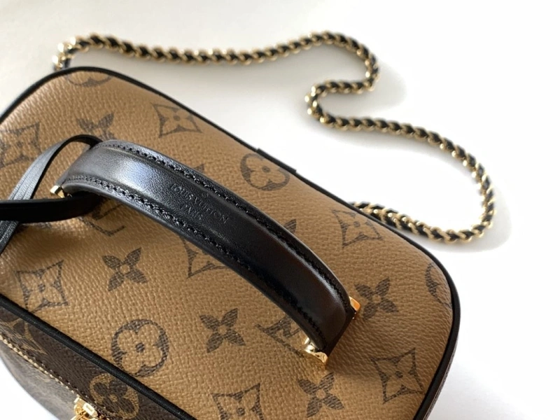 LV Cosmetic Bags 4056D-0432