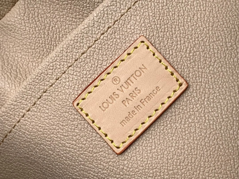 LV Cosmetic Bags 4056D-0535