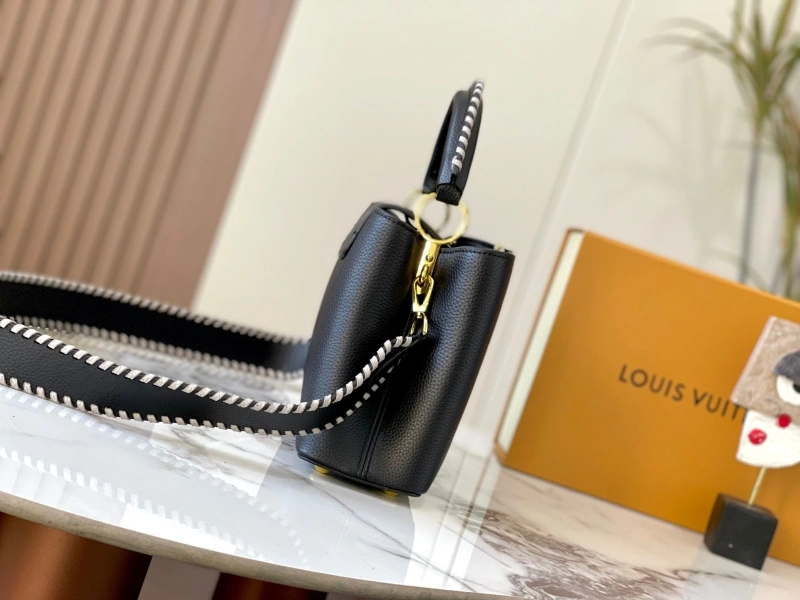 LV Capucines Bags 4081B-0230