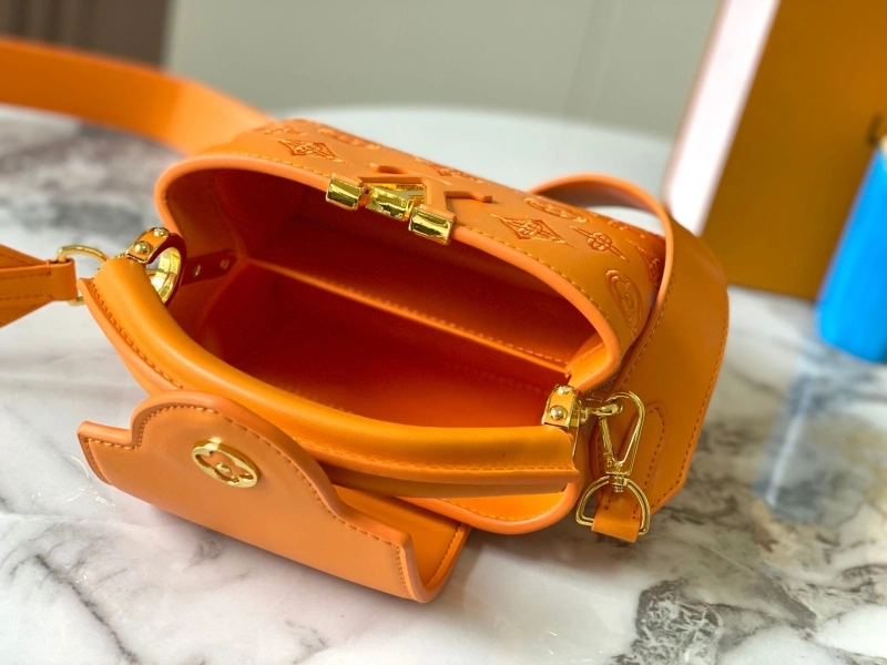 LV Capucines Bags 4081B-0270
