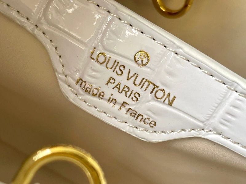 LV Capucines Bags 4081B-0286