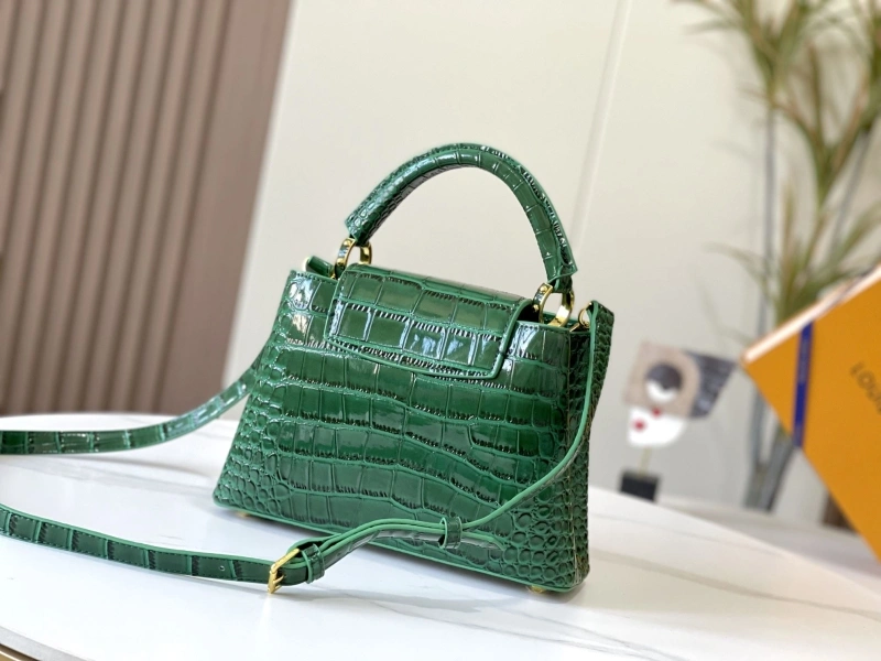 LV Capucines Bags 4081B-0300