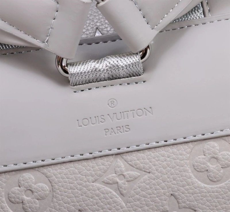 LV Backpacks 4081B-0313
