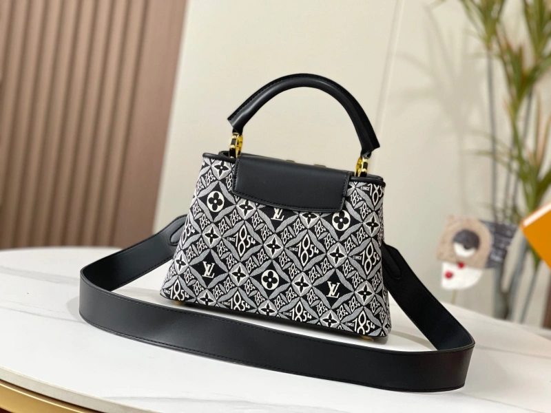 LV Capucines Bags 4081B-0320