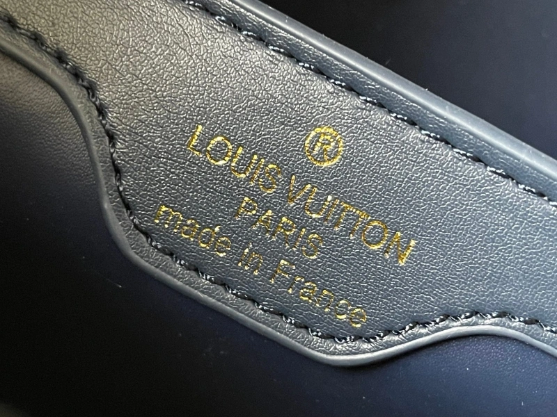LV Capucines Bags 4081B-0323