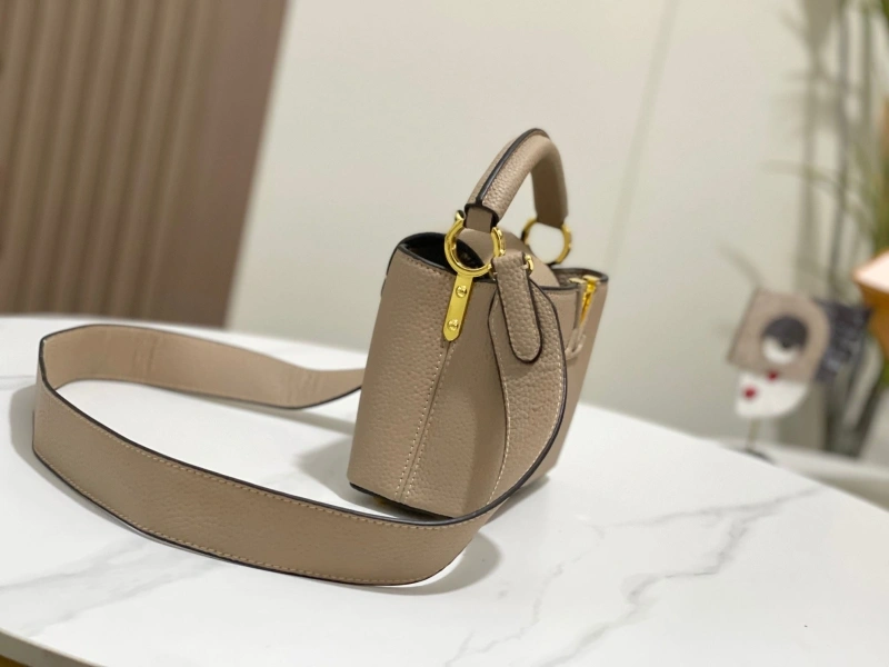 LV Capucines Bags 4081B-0411