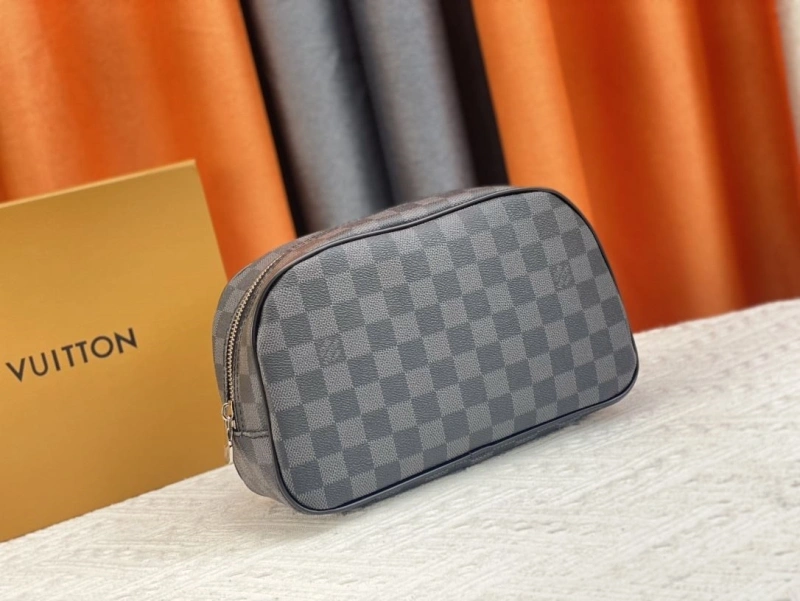 LV Cosmetic Bags 4081B-0532