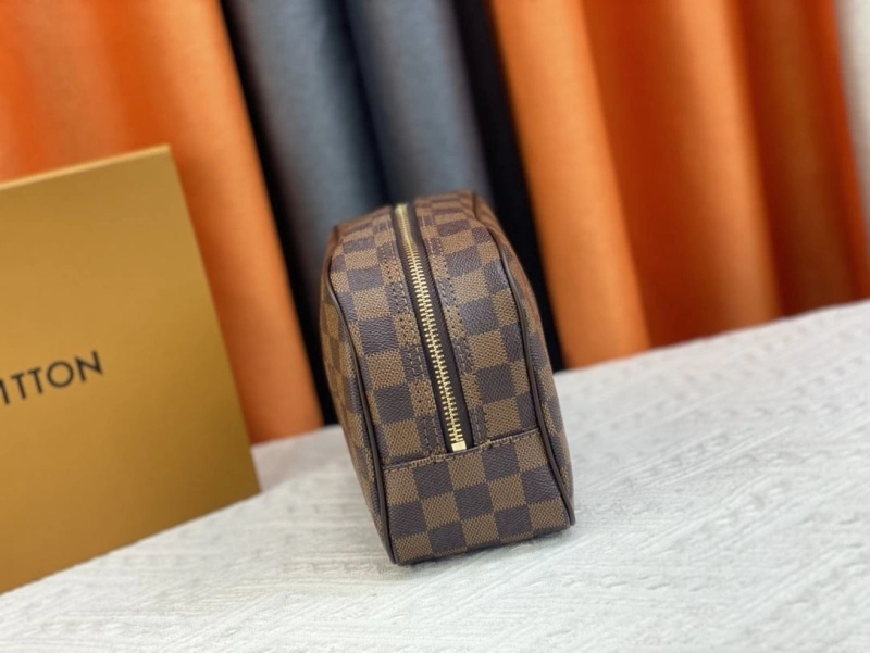 LV Cosmetic Bags 4081B-0533