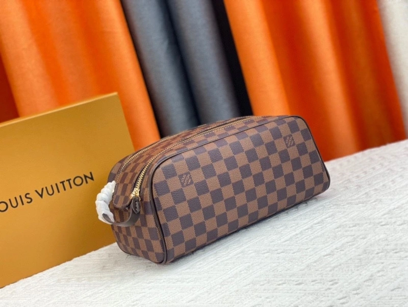 LV Cosmetic Bags 4081B-0538