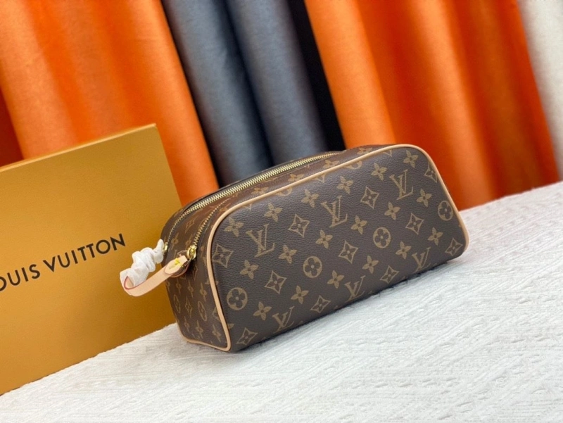 LV Cosmetic Bags 4081B-0539