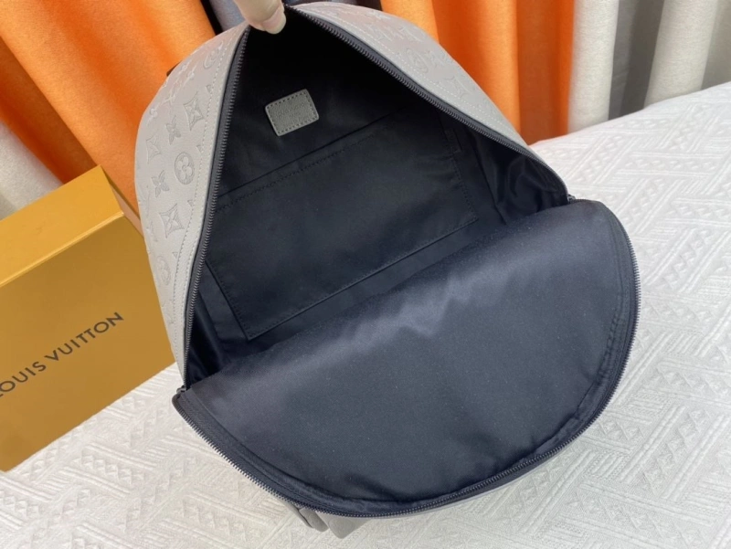 LV Backpacks 4081B-0560