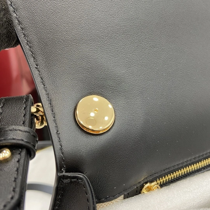 Gvc*1 top handle bags 4094b-0046