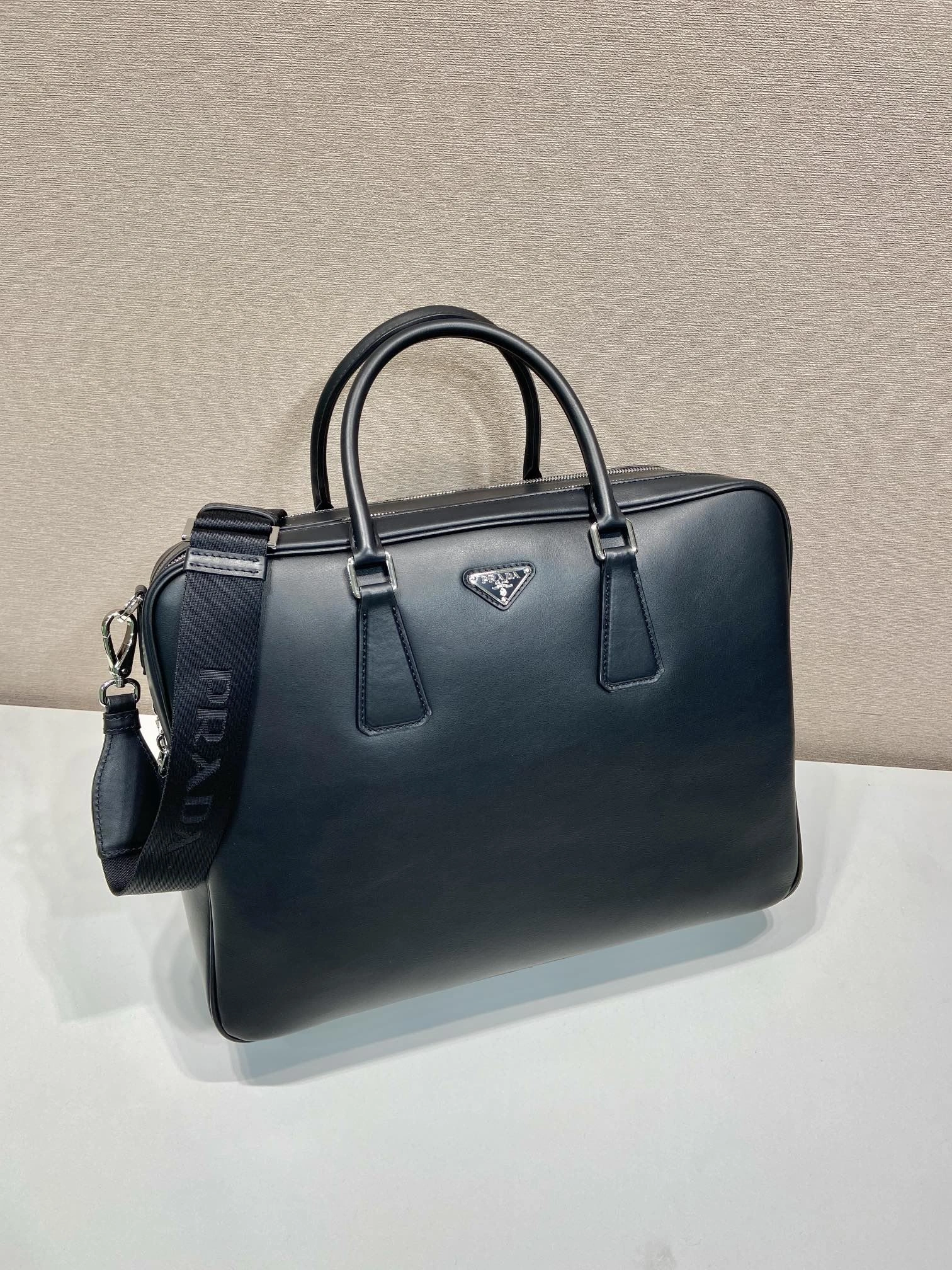 Pra*a briefcase 4099a-0158