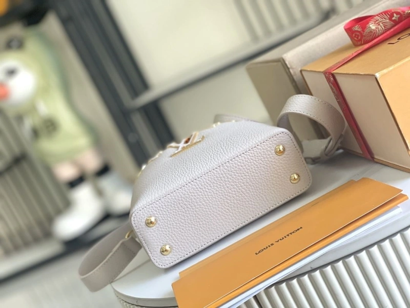 LV Capucines Bags 4171A-0028