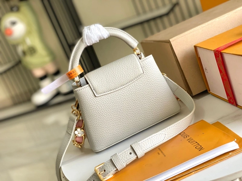 LV Capucines Bags 4171D-0096