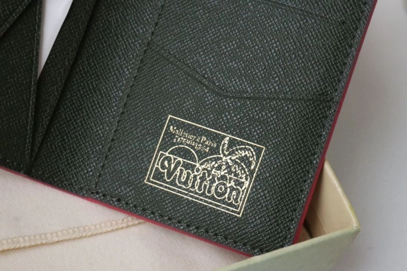 LV Wallets 4178A-0005
