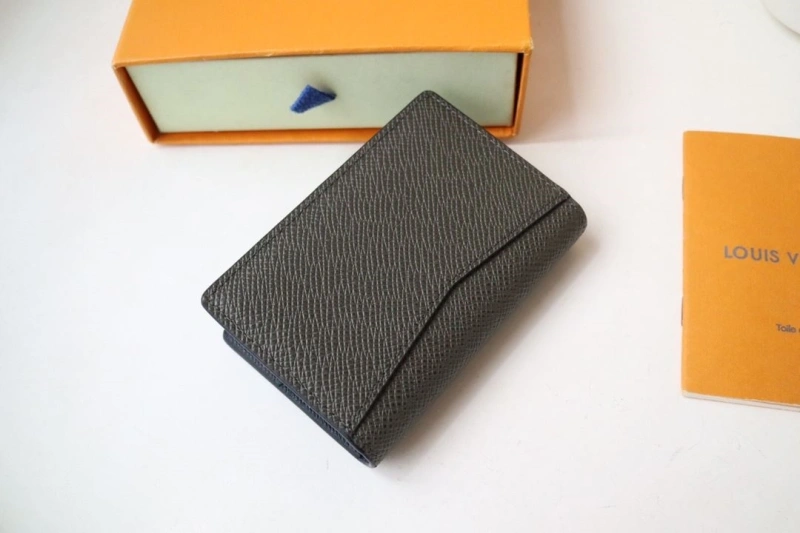 LV Wallets 4178A-0030