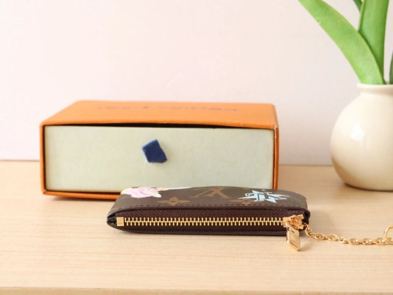 LV Wallets 4178A-0048