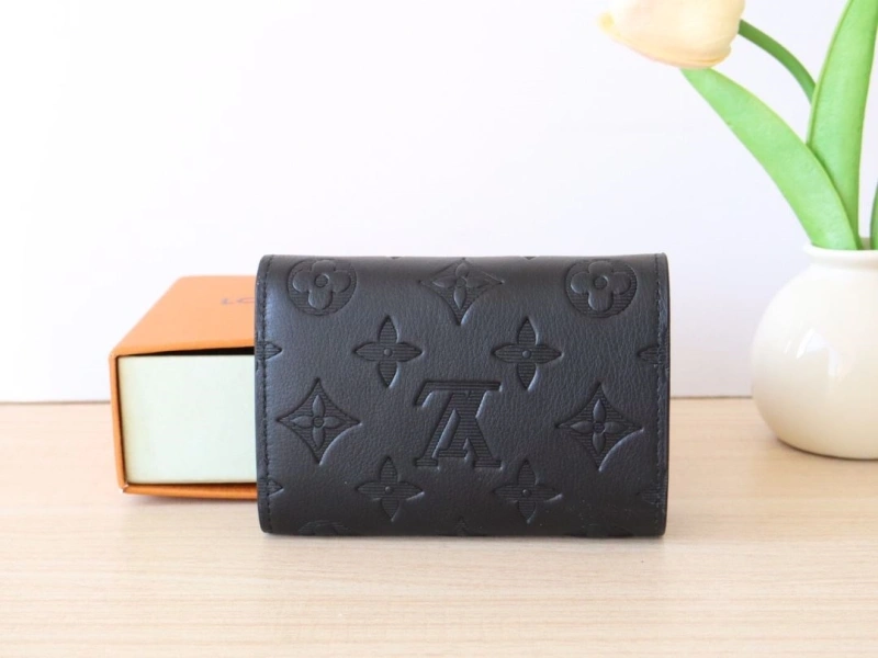 LV Wallets 4178A-0060