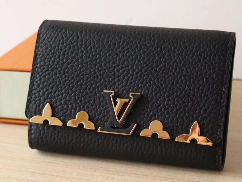 LV Wallets 4178A-0077